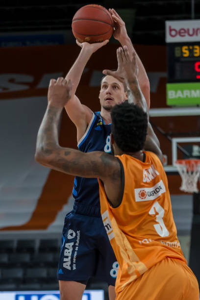 同样展现出 同样展现出