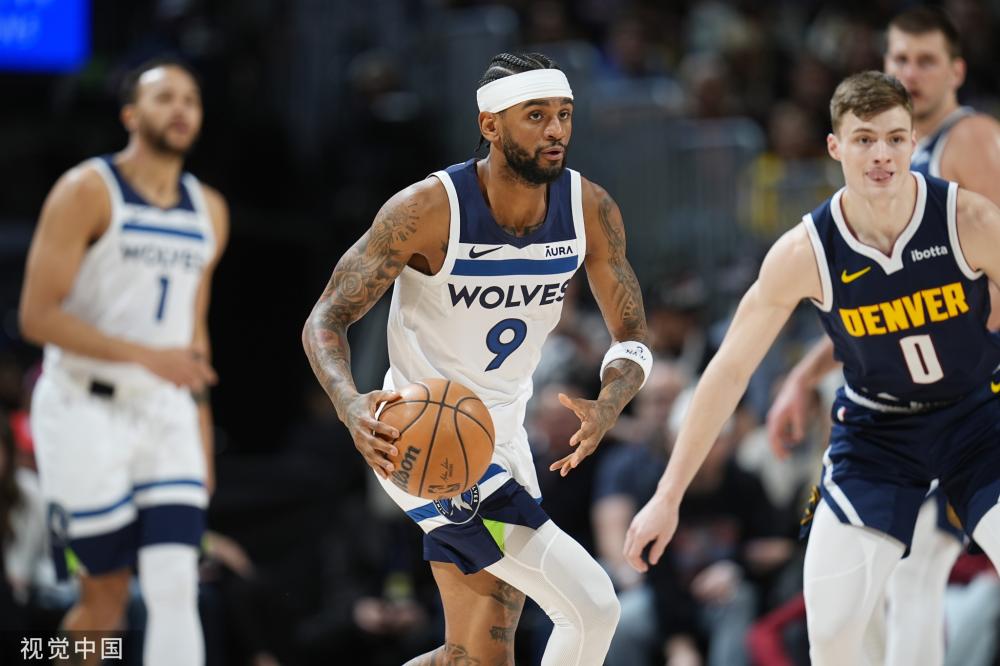 年轻球员佩 年轻球员佩